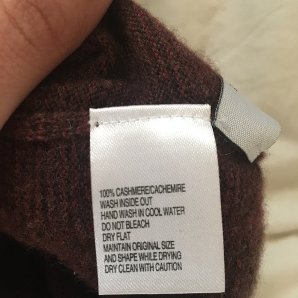 BlackBrown 1826Cashmere + Patagonia Sweater Bundle - Picture 5 of 5
